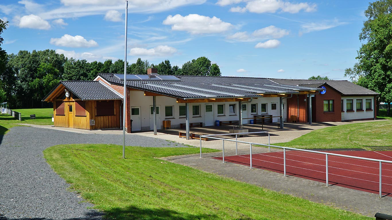 Sporthaus mit Lehr- und Aufenthaltsraum
